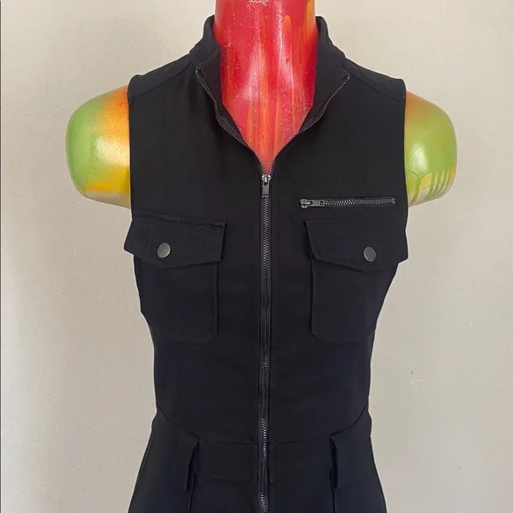 Guess Black Sleeveless Romper with Front Zip - Picture 4 of 16